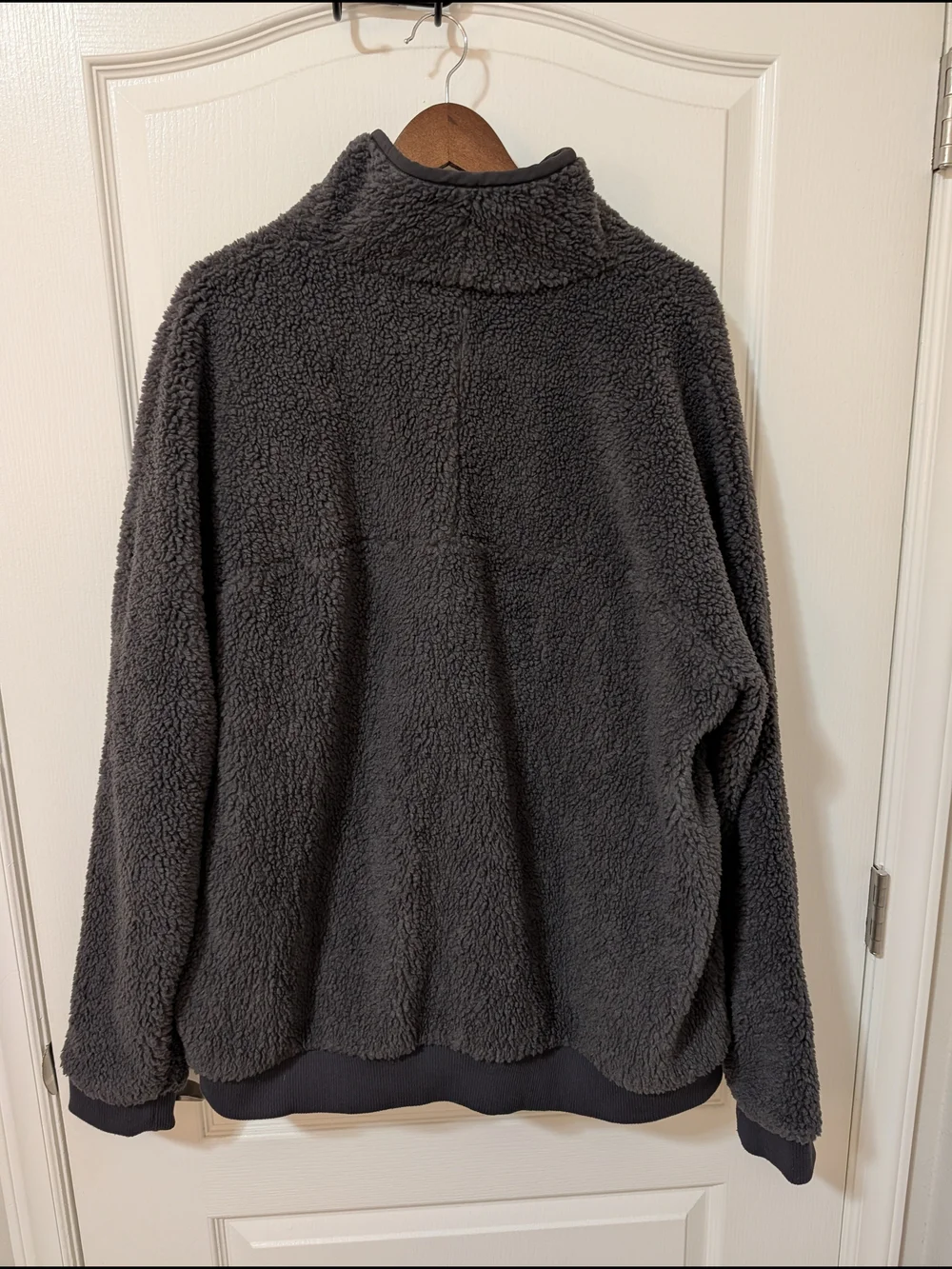 Patagonia Men's Dark Gray Sherpa Fleece Jacket
